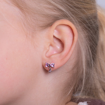 Kinder oorbellen roze diamanten strikje – met platte achterkant