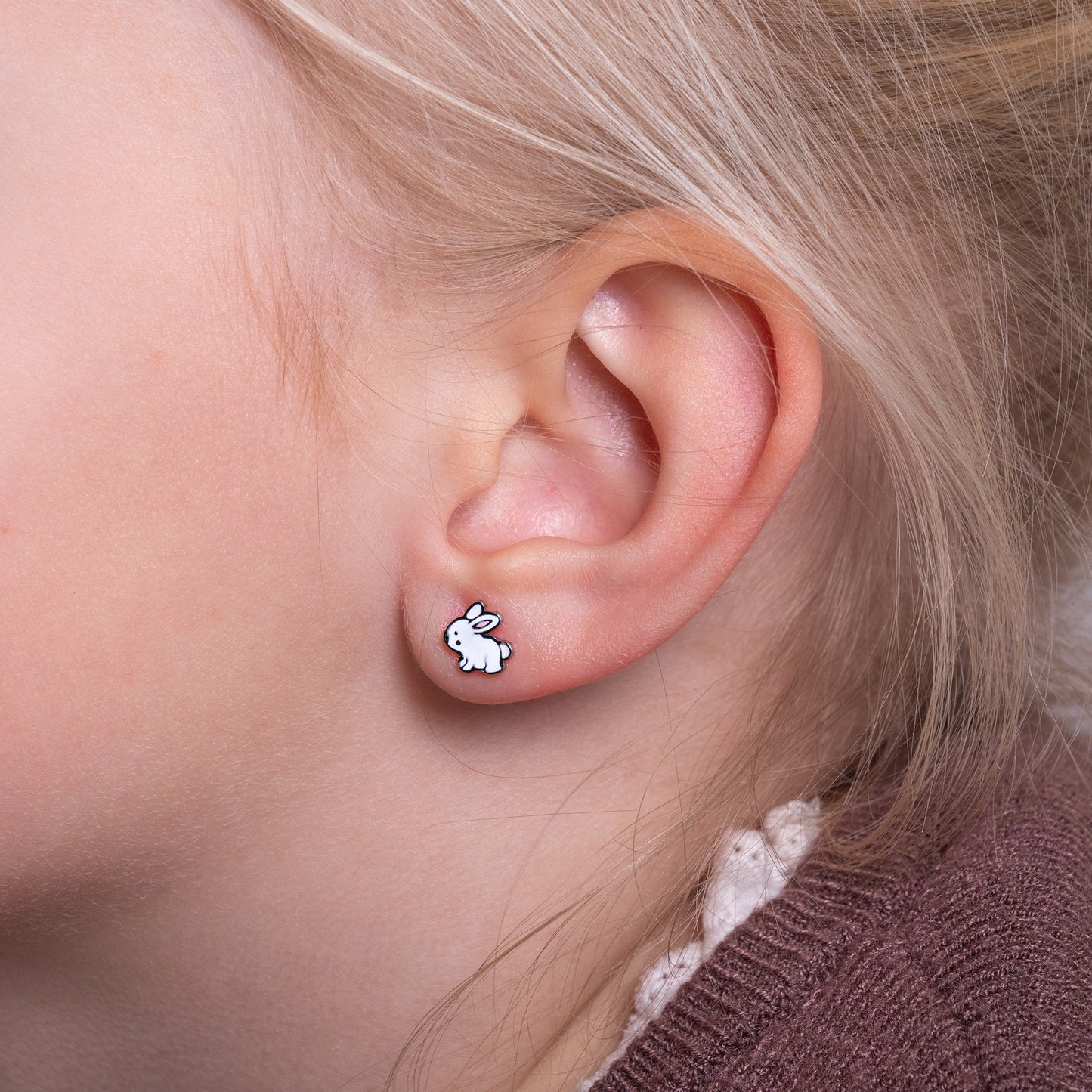 Kinder oorbellen wit konijntje – met platte achterkant