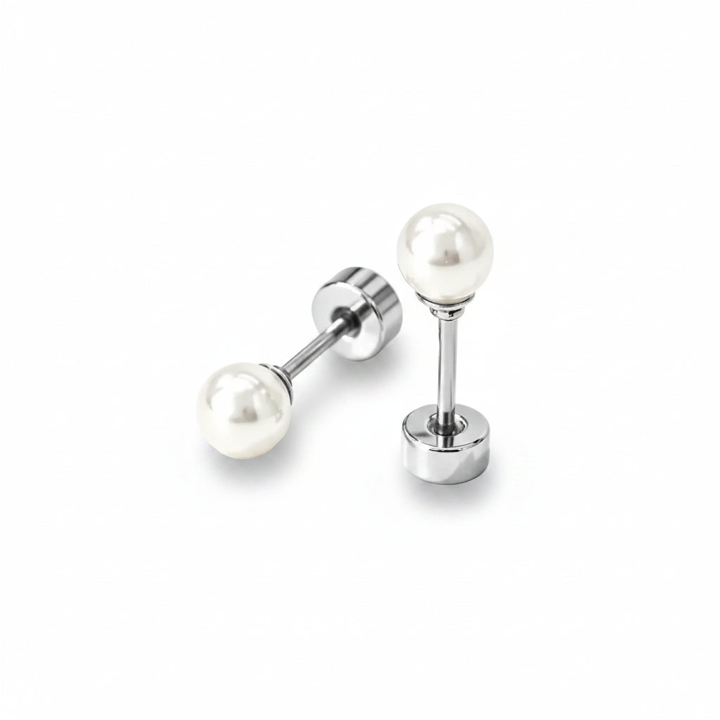Oorbel witte parel 4mm - platte achterkant