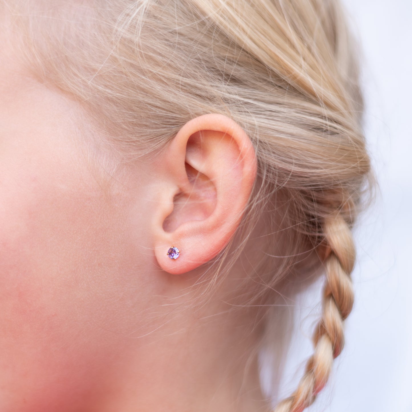 Kinder oorbellen paarse diamant – met platte achterkant